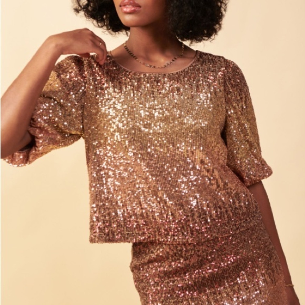 New Skies are Blue Twice The Glam Amber Gold Ombré Sequin Top | Women’s XS